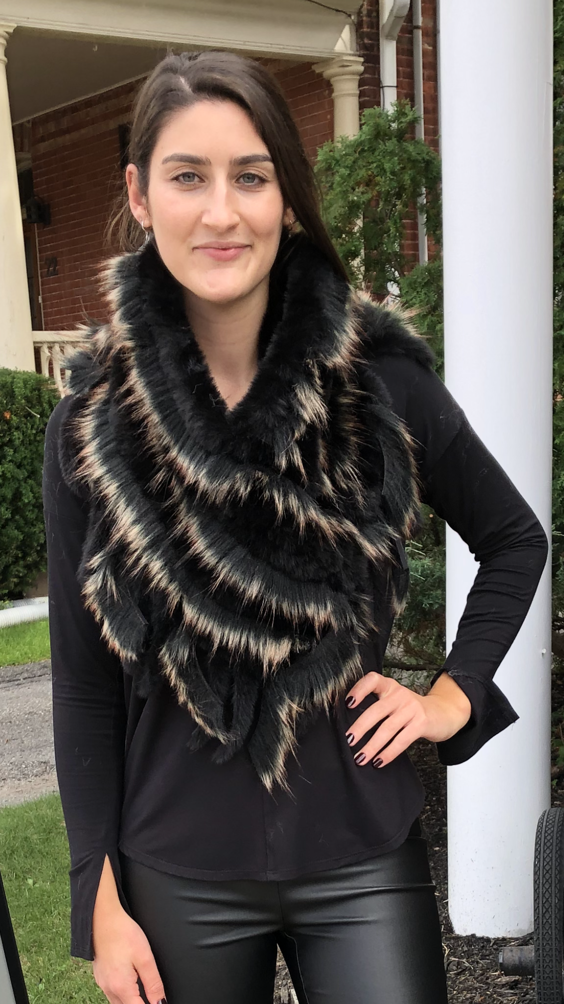 Maroon fur outlet collar