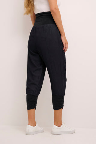Line Pants in Pitch Black
