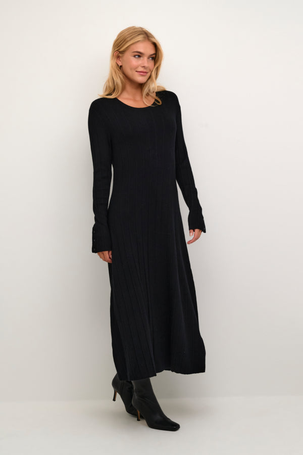 Vilea Knit Dress in Pitch Black