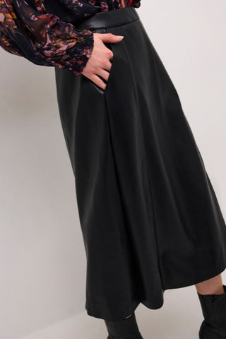 Ariana Skirt in Pitch Black