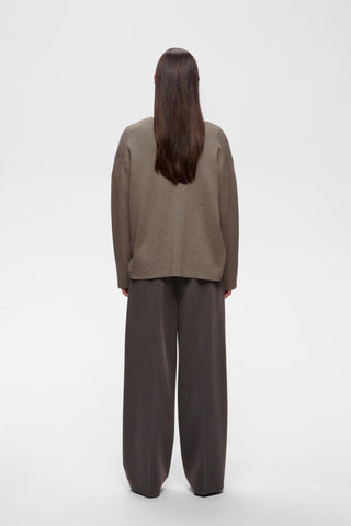 Tilda V-Neck in Cinder Melange