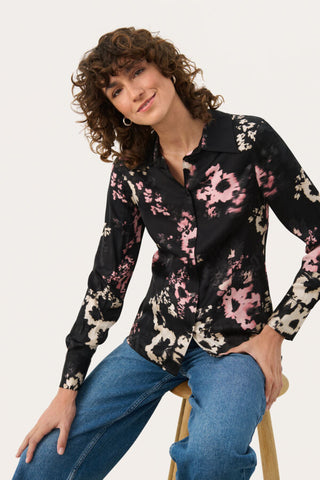 Lenda Button Down Blouse in Black Blurred Flow