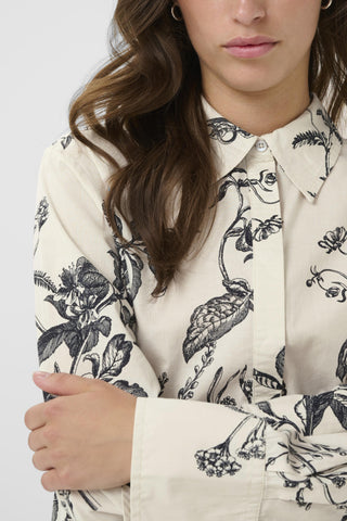 Sveja Blouse in Dark Navy Botanical