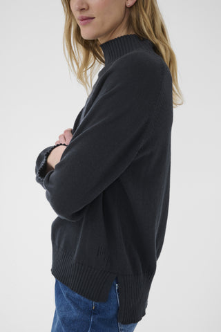 Chicky Pullover in Dark Navy