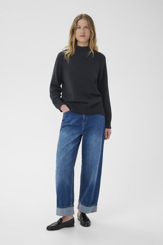 Chicky Pullover in Dark Navy