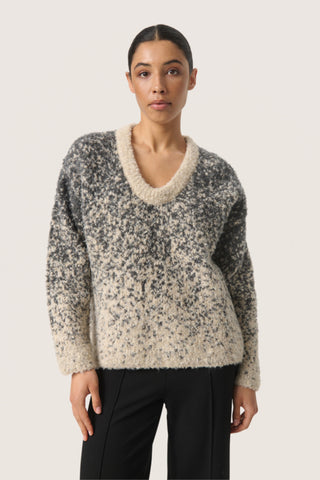 Venessa Pullover in Oatmeal & Coal