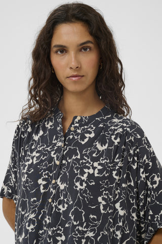 Arjana Short Sleeve Blouse in India Ink Outline