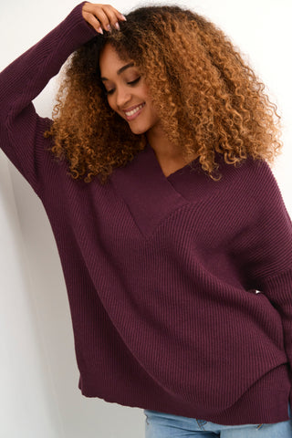 Olivia V-Neck Pullover in Winetasting