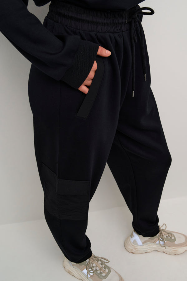 Chabrina Sweat Pants in Black – Threads Boutique