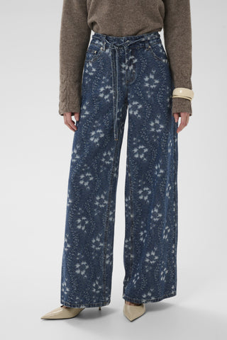 Jilly Jeans in Medium Blue Wash