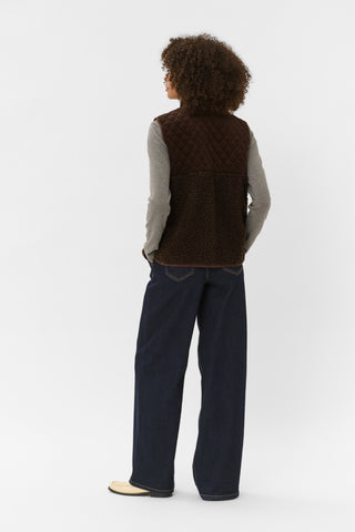 Lenia Vest in Coffee Bean