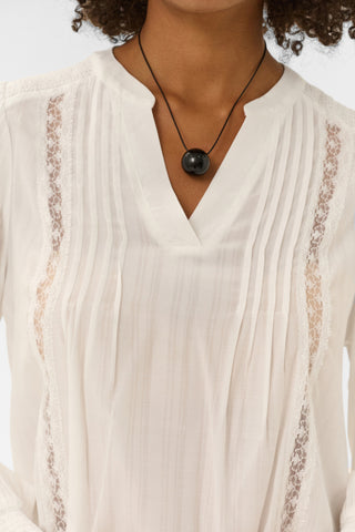 Vibsa Blouse in Spring Gardenia
