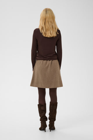Nia Juliet Longsleeve T-Shirt in Coffee Bean