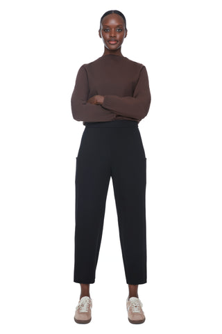 Barrel Leg Pants with Pockets in Black