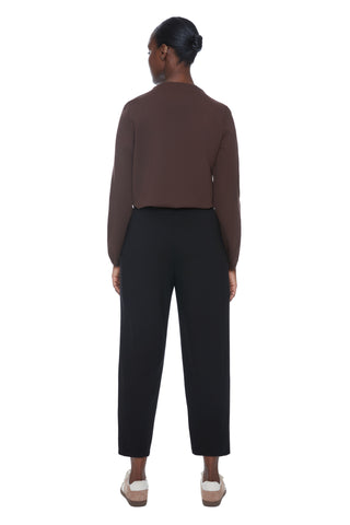 Barrel Leg Pants with Pockets in Black