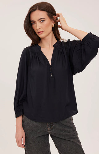 Ashlyn Blouse in Black