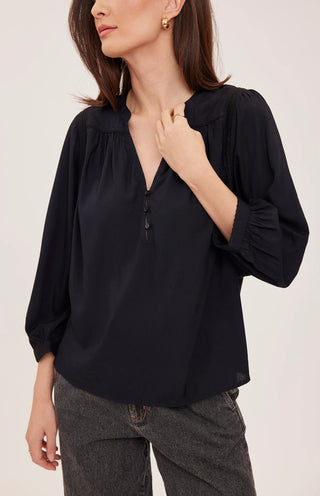 Ashlyn Blouse in Black