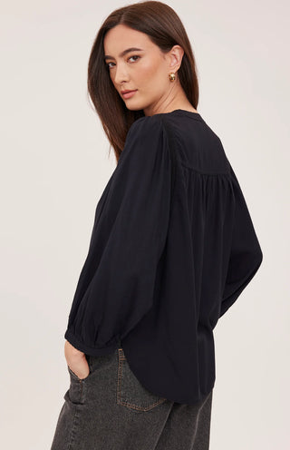 Ashlyn Blouse in Black