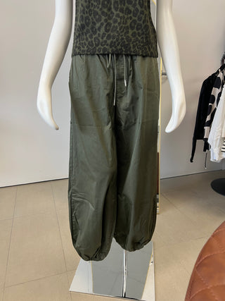 Float on Balloon Pants in Kalamata