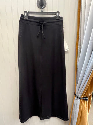 Super Soft Skirt in Black