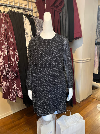 Georgette Shift Dress with Pockets in Black & White Hearts