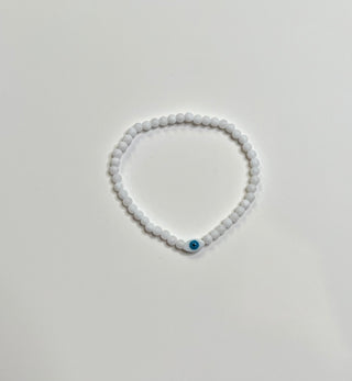 White Shell Bracelet with Evil Eye (4mm)
