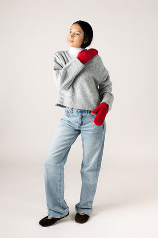 Solid Classic Mittens in Red