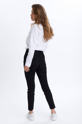 Lea Chino Pant in Black