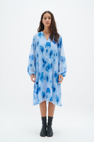 Desdra Short Dress in Blue Poetic Flower