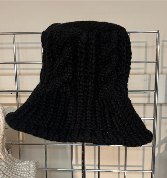 Bucket Hat with Cable Detail